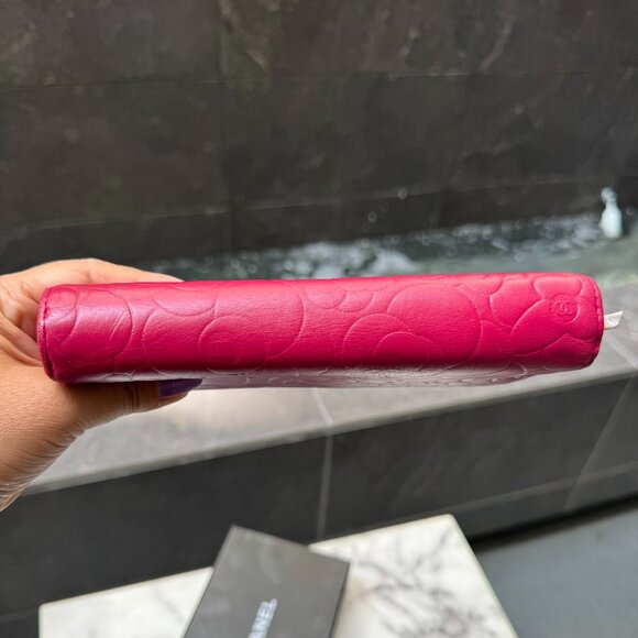 CHANEL Pink Camellia Lamb Leather Flap Wallet COA - Full Set - Picture 10 of 13